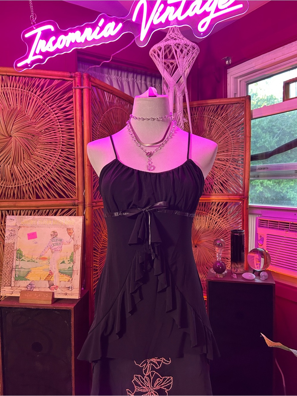 Wet Seal Y2K Black Ruffled Camisole Tank Top